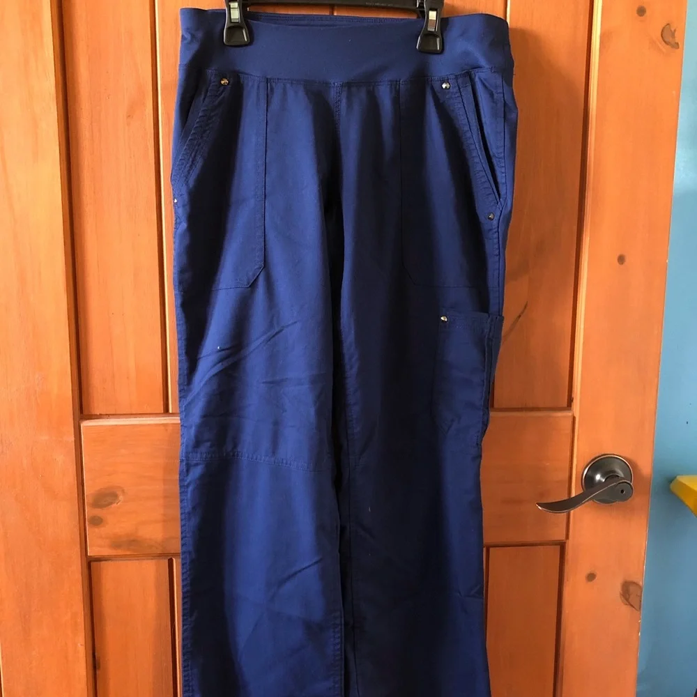 Scrub set - Picture 7 of 10